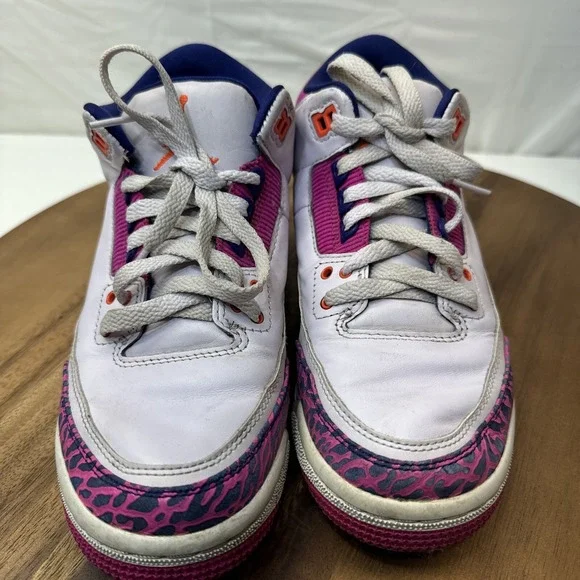Air Jordan 3 Retro Size 5 Y 441140-500 Barely Grape/Fire Pink - Picture 7 of 16